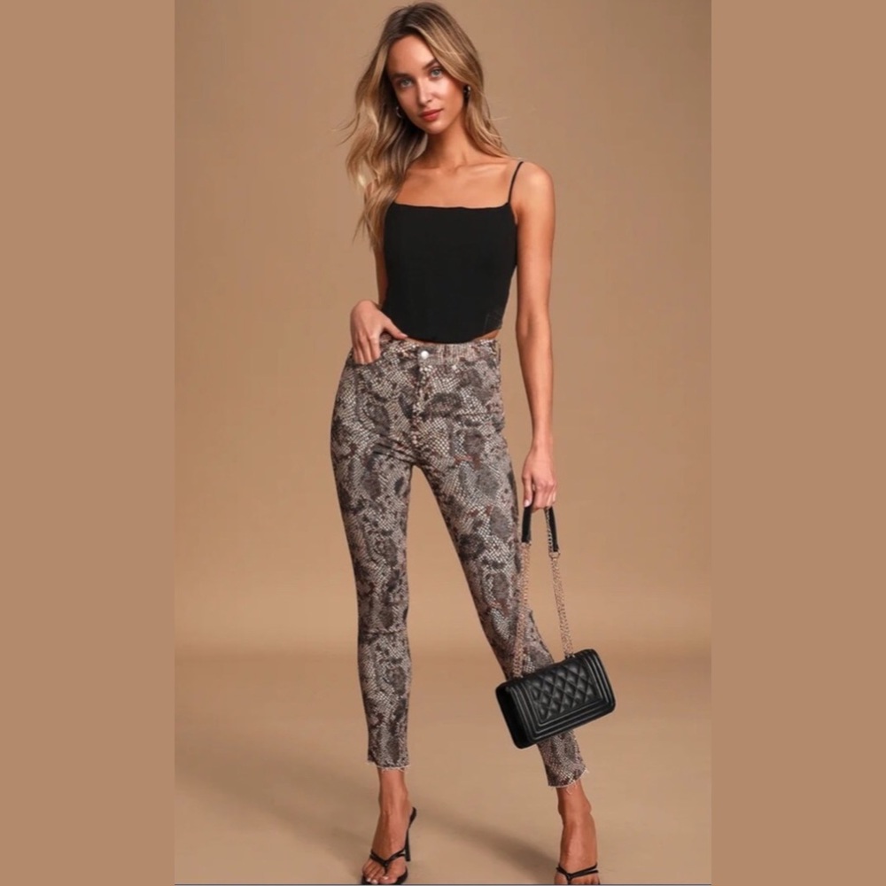 NWT Free People Two Faced Snakeskin Jegging - Picture 2 of 16